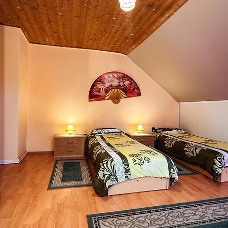 Hotel Napfeny Vendeghaz Győr Zewnętrze zdjęcie