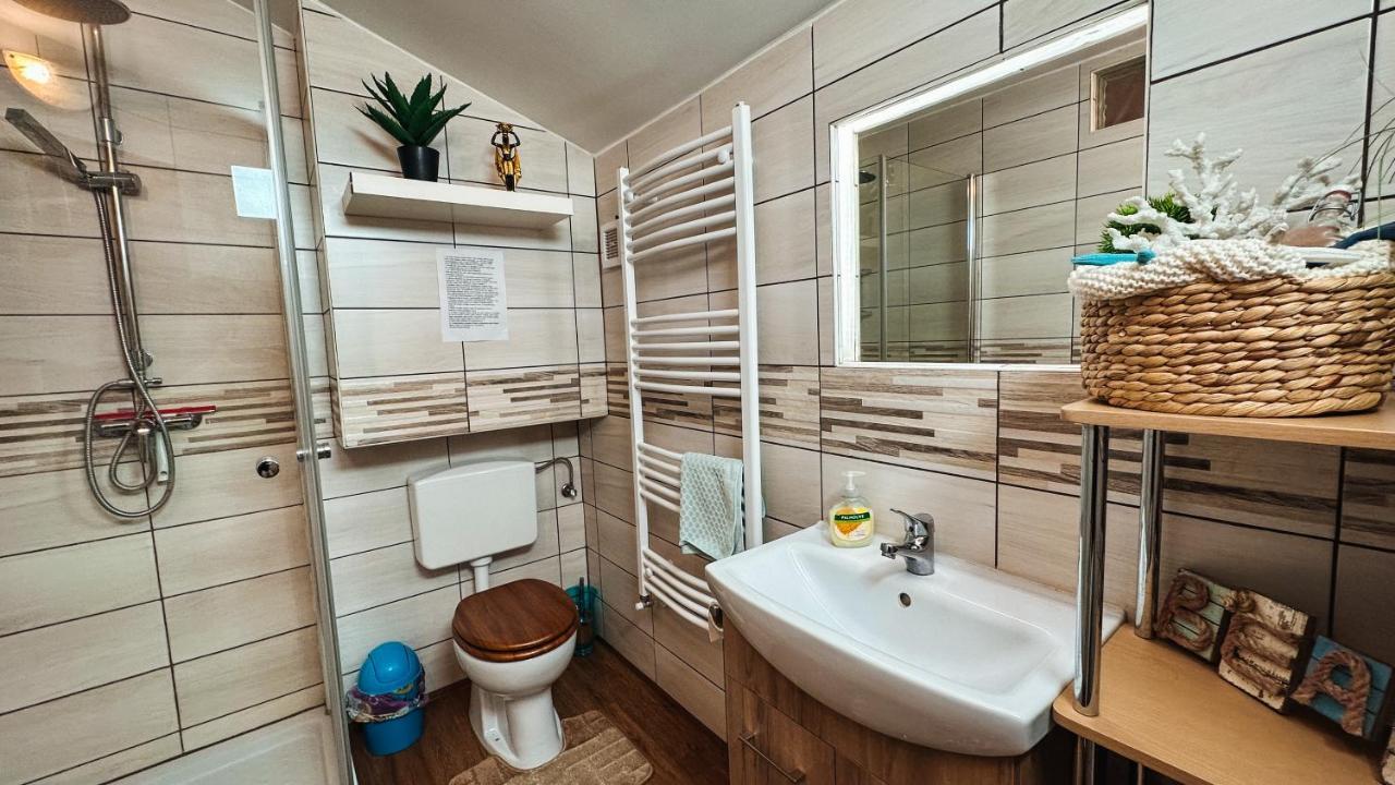 Hotel Napfeny Vendeghaz Győr Zewnętrze zdjęcie