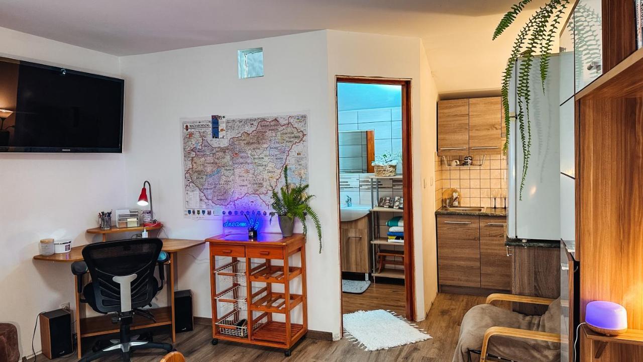 Hotel Napfeny Vendeghaz Győr Zewnętrze zdjęcie