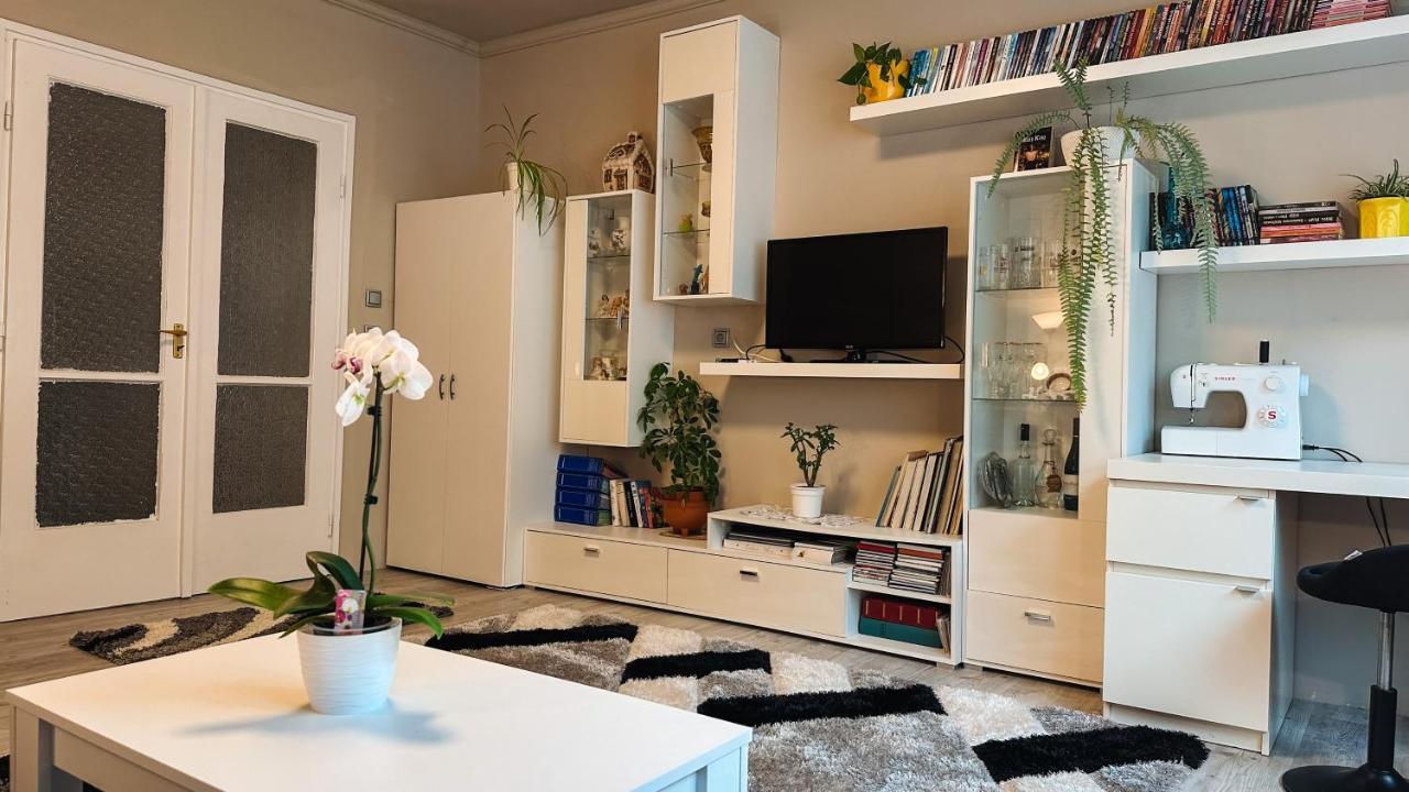 Hotel Napfeny Vendeghaz Győr Zewnętrze zdjęcie