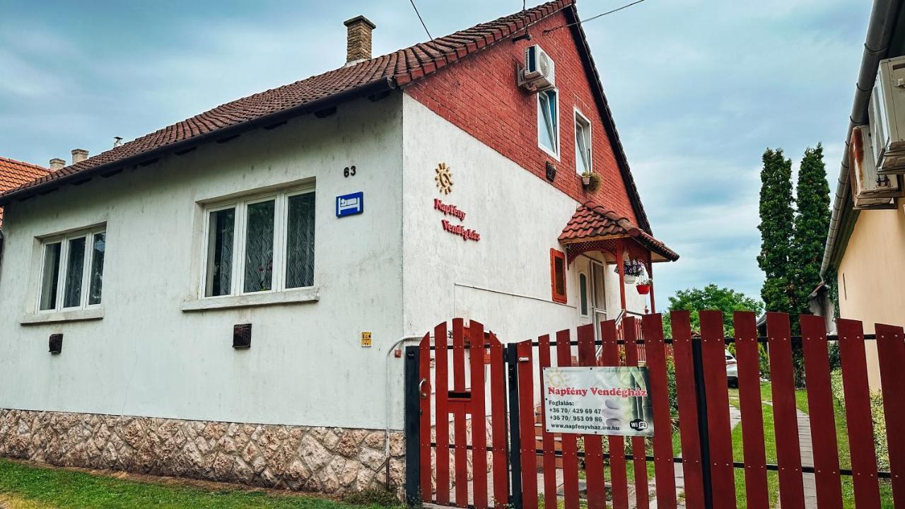 Hotel Napfeny Vendeghaz Győr Zewnętrze zdjęcie