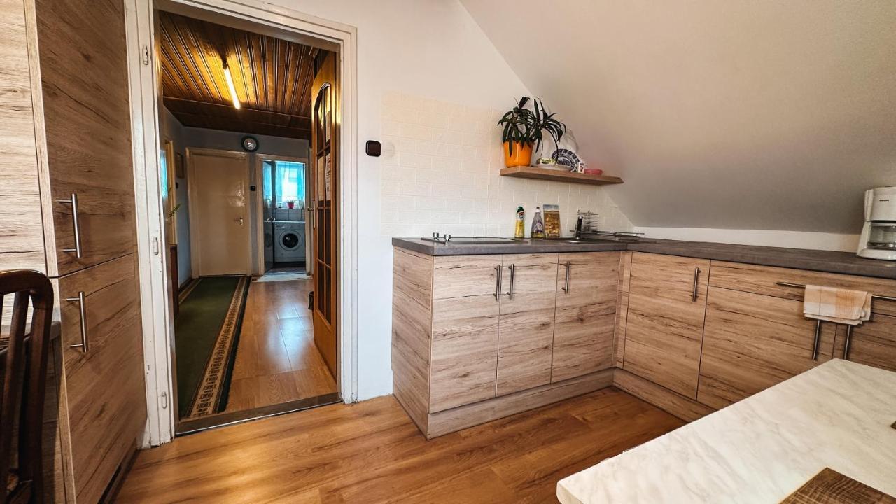 Hotel Napfeny Vendeghaz Győr Zewnętrze zdjęcie