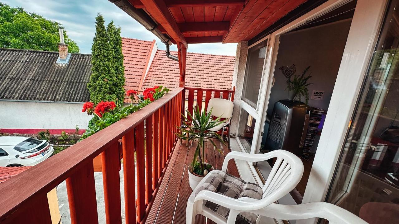 Hotel Napfeny Vendeghaz Győr Zewnętrze zdjęcie
