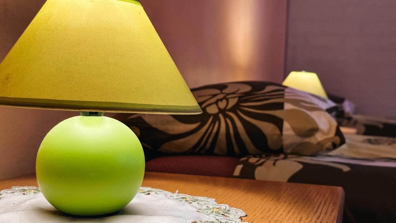 Hotel Napfeny Vendeghaz Győr Zewnętrze zdjęcie