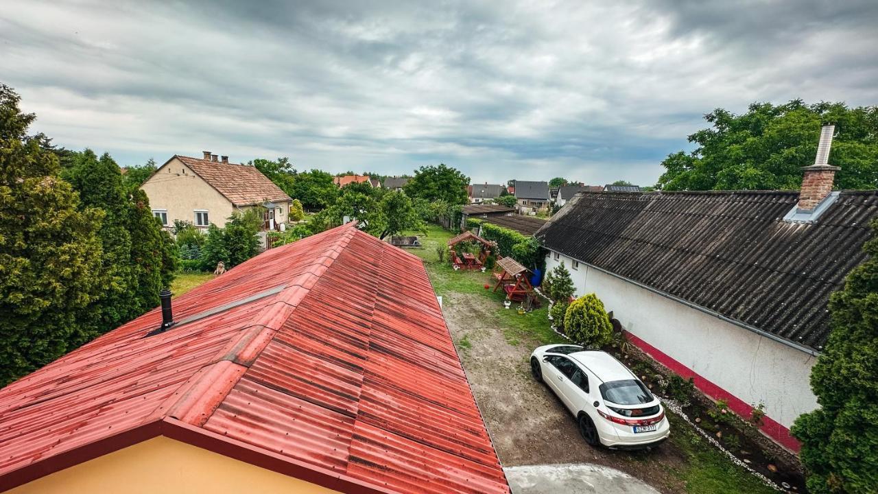 Hotel Napfeny Vendeghaz Győr Zewnętrze zdjęcie